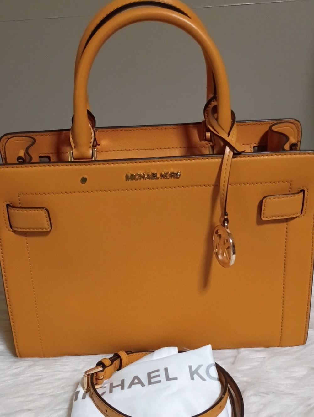 Michael Kors saffiano Leather satchel in marigold - Picture 3 of 16
